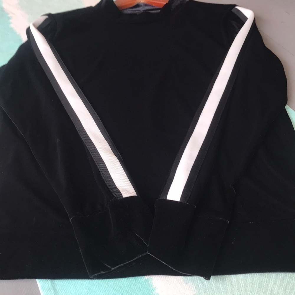 Xersion Velour Velvet‎ Long Sleeve Athletic Style Pullover Sweatshirt Top - Picture 4 of 8